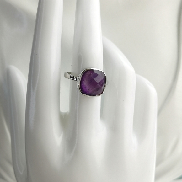Silver and Purple Gemstone Ring Fit for Royalty and Dreamers - Picture 3 of 4